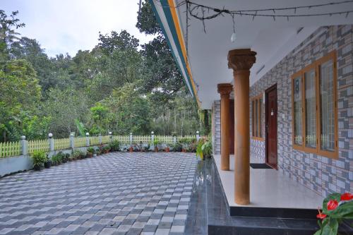 arabian nights munnar