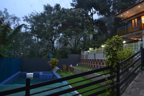 arabian nights munnar