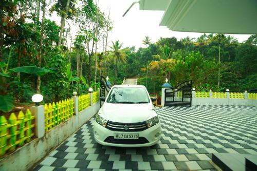 arabian nights munnar