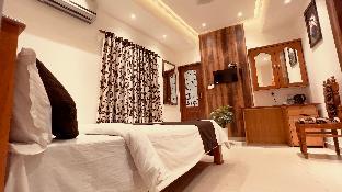 thayamkerys royal inn