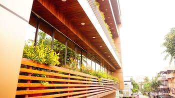 thayamkerys royal inn