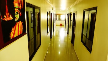 thayamkerys royal inn