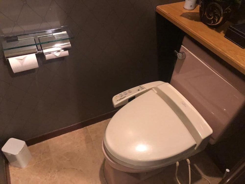 restay kokura adults only