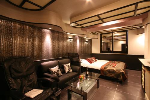 restay kokura adults only