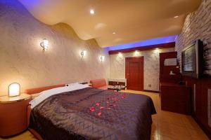 hotel metro adult only