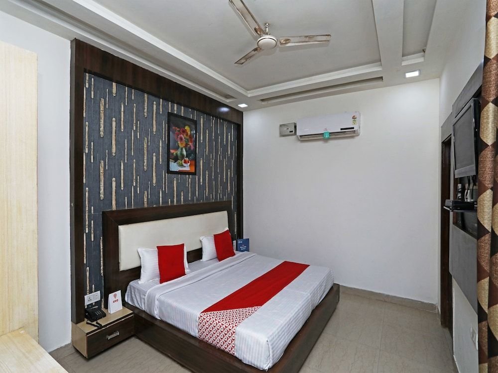 hotel vanya palace by wb inn