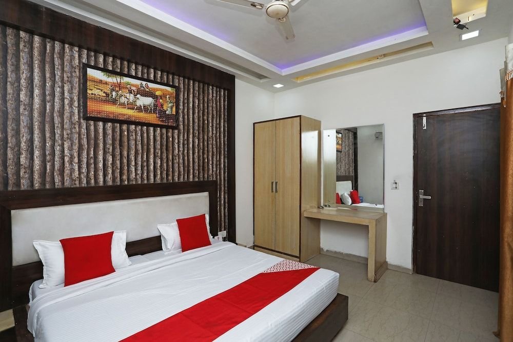 hotel vanya palace by wb inn