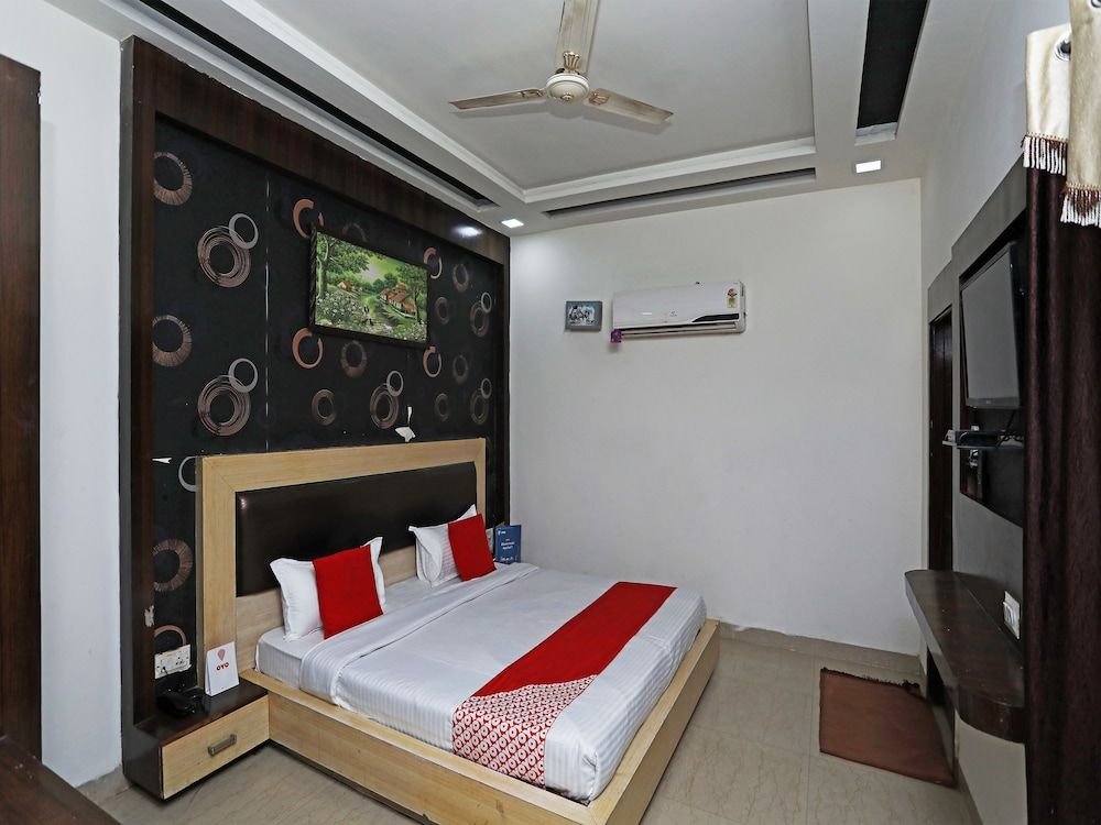 hotel vanya palace by wb inn