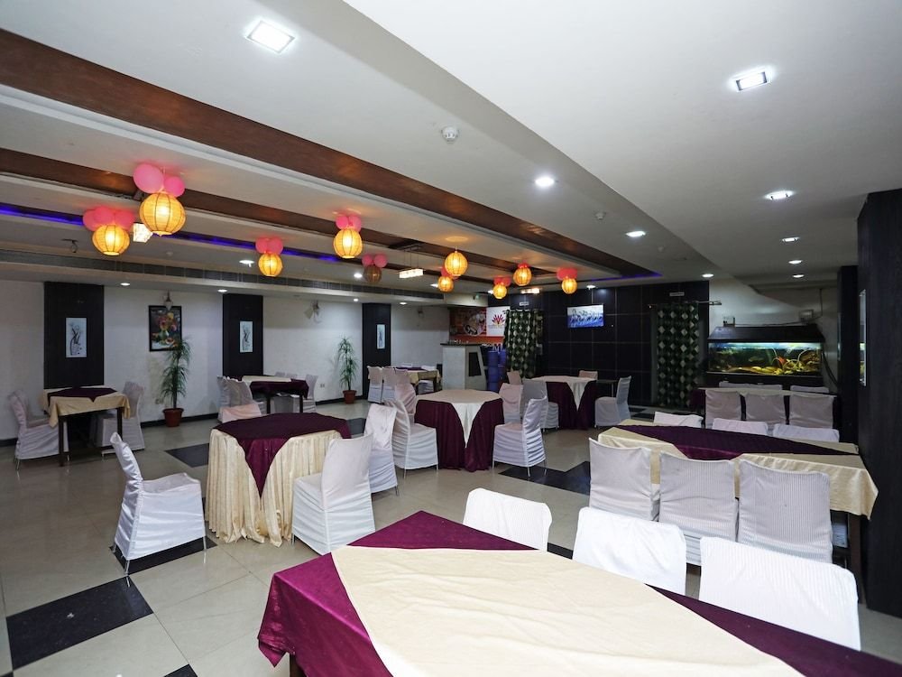 hotel vanya palace by wb inn