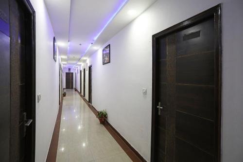 hotel vanya palace by wb inn