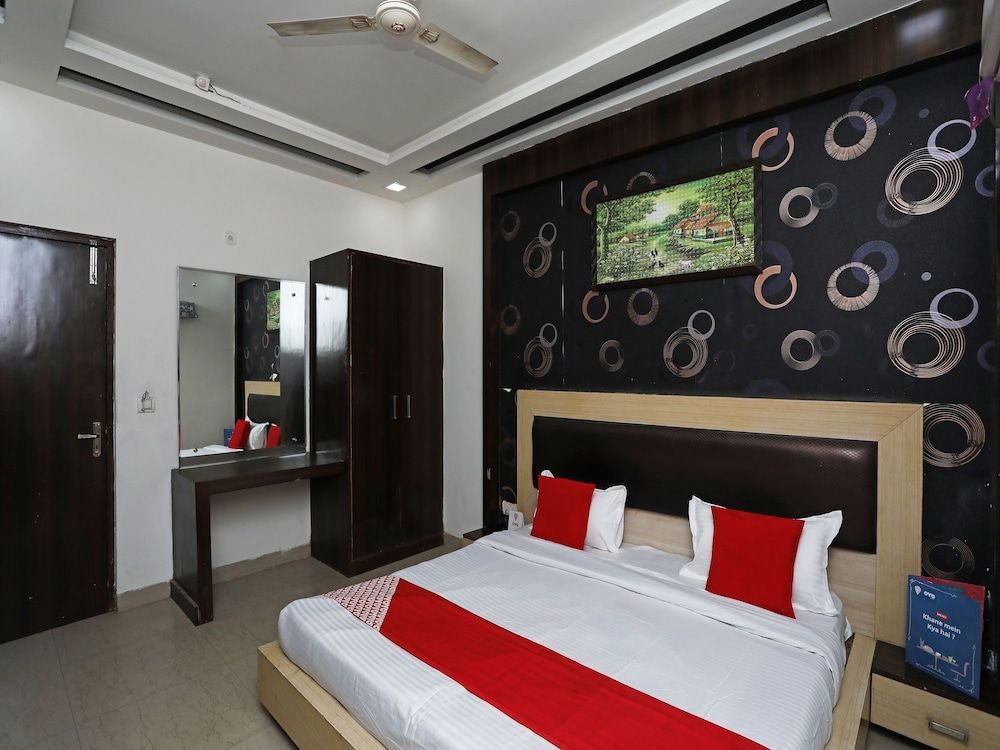 hotel vanya palace by wb inn