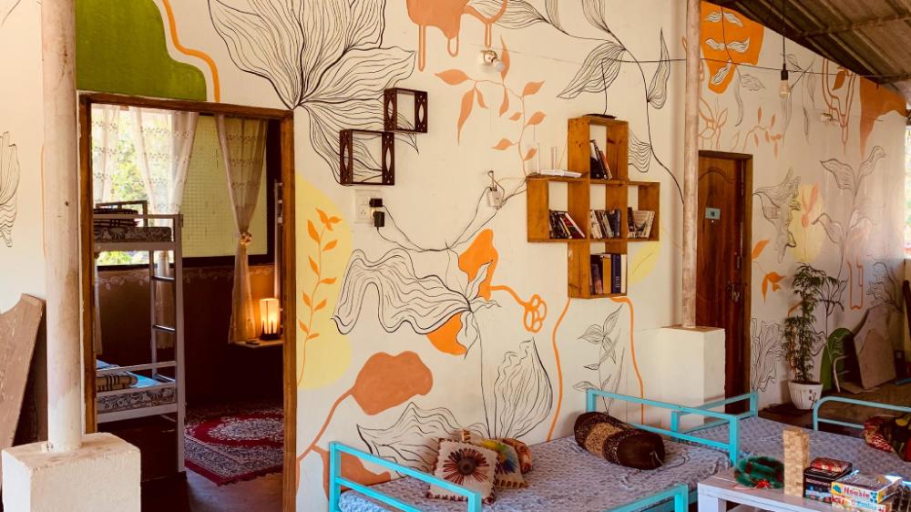 rootsvilla hostel goa