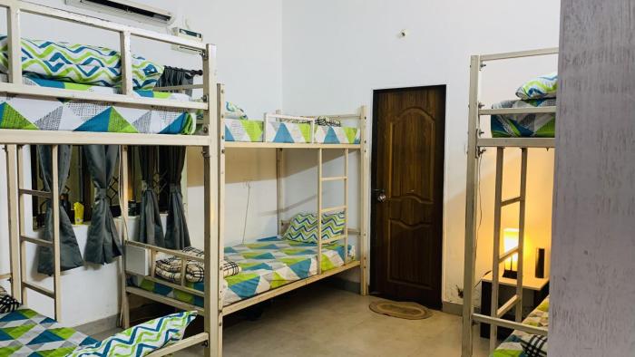 rootsvilla hostel goa