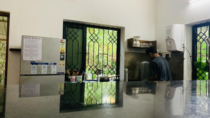 rootsvilla hostel goa