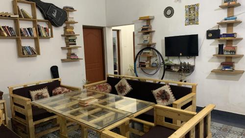 rootsvilla hostel goa