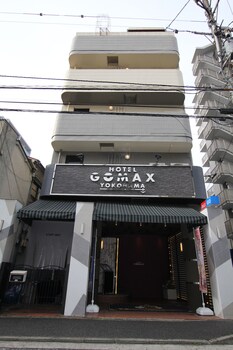 hotel gomax adults only