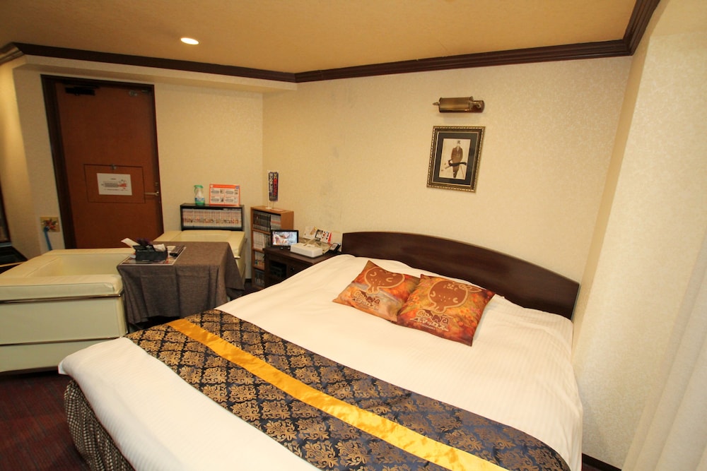 hotel gomax adults only