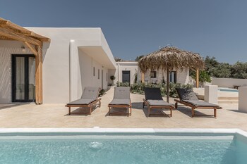 golden sand villas