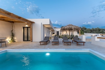 golden sand villas