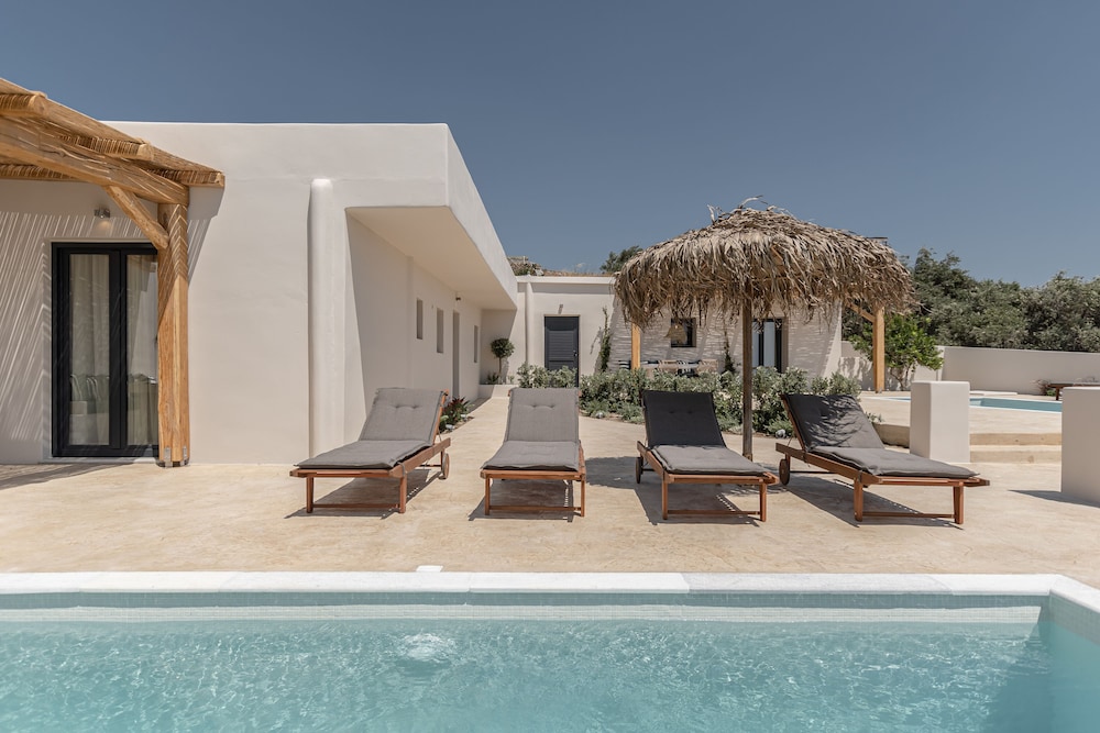 golden sand villas