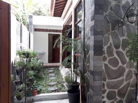 puri langenarjan guest house