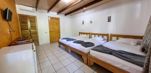 mapis cabins