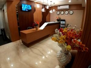 grand elegant