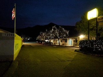 lakeview motel
