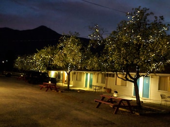 lakeview motel
