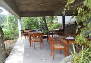 muthu nila villa mirissa