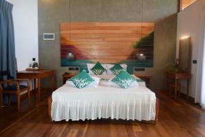 muthu nila villa mirissa