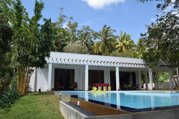 muthu nila villa mirissa
