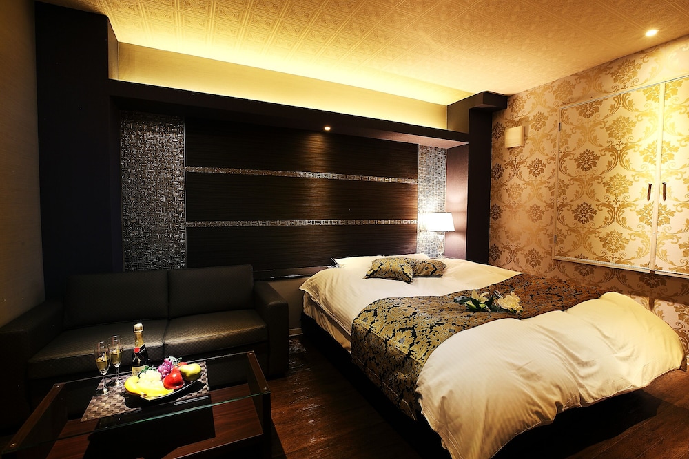 hotel leclair adult only