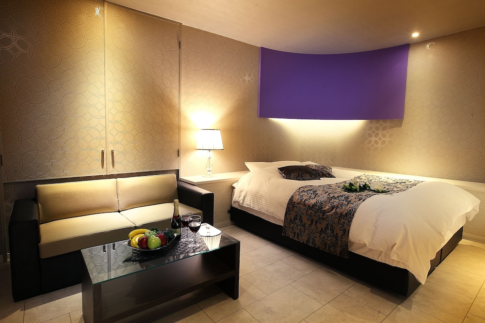 hotel leclair adult only