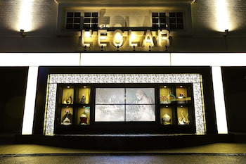 hotel leclair adult only