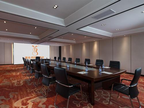 vienna international hotel guangxi guilin diecai wanda high speed railway station