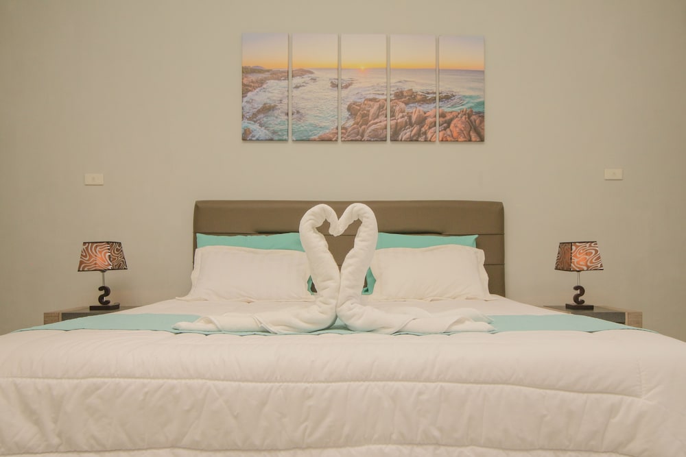the hawks nest resort