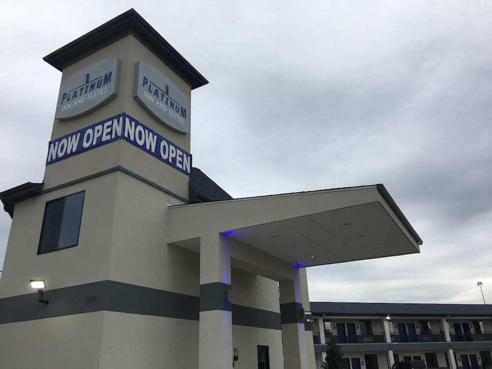 platinum inn and suites