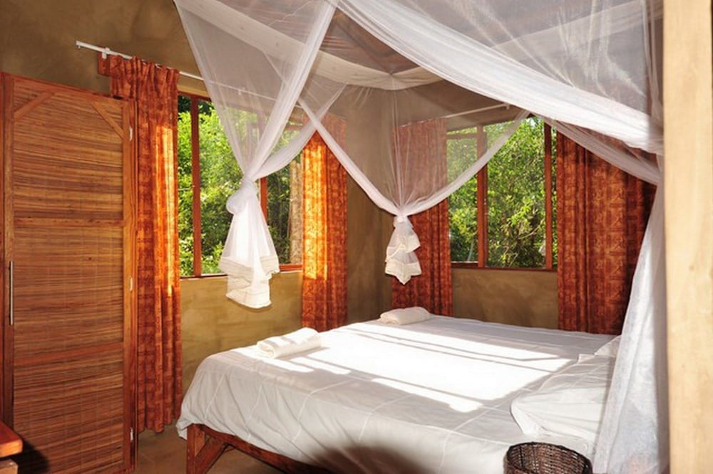 triton dive lodge