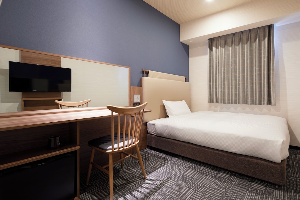 jr west group via inn hakataguchi ekimae