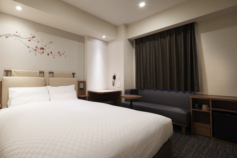 jr west group via inn hakataguchi ekimae