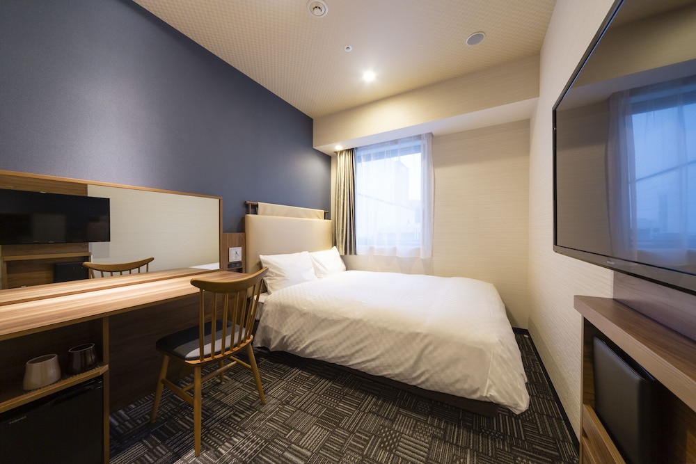 jr west group via inn hakataguchi ekimae