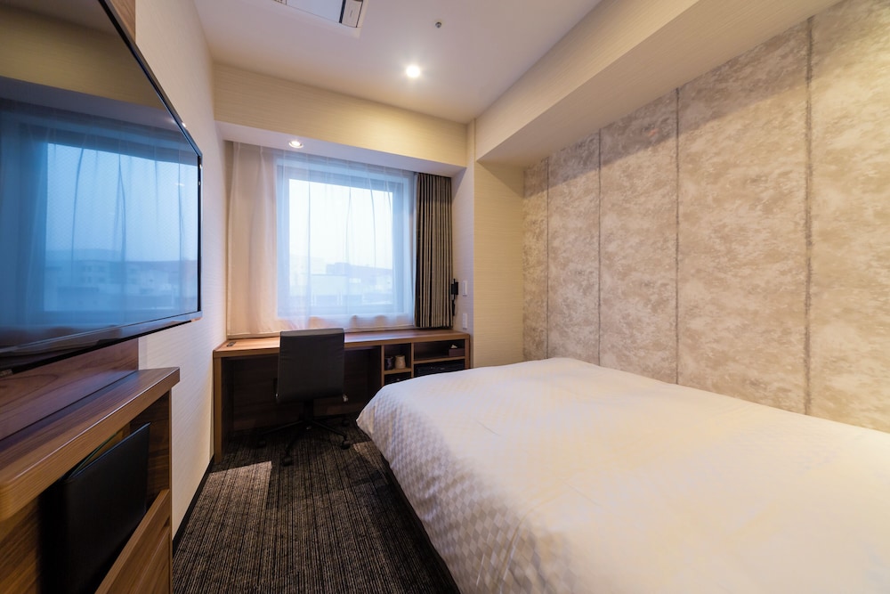 jr west group via inn hakataguchi ekimae