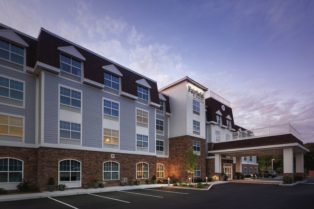 fairfield inn and suites by marriott south kingstown newport area