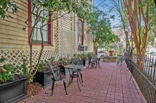 the mansion on royal