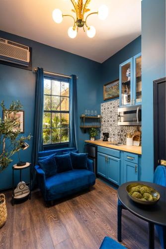 the mansion on royal