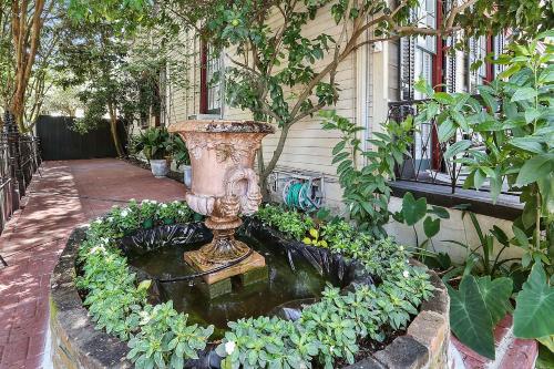 the mansion on royal