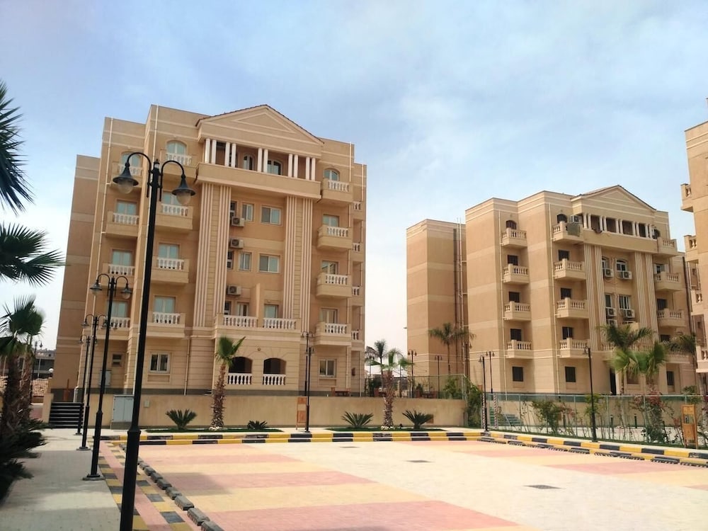 e just hotel borg el arab