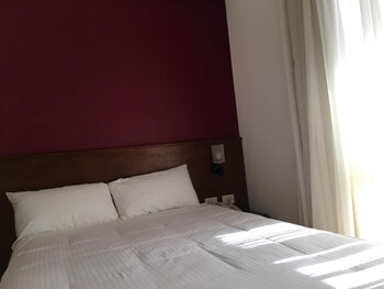 e just hotel borg el arab