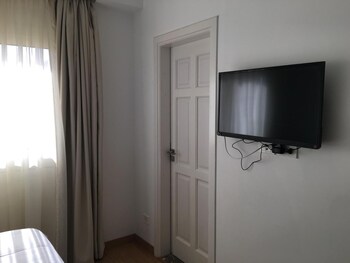 e just hotel borg el arab